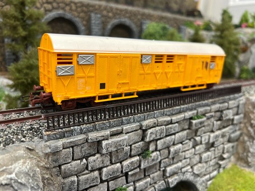 Wagon couvert bogie - bogie, sncf