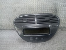 Peugeot 607 2003 Grille