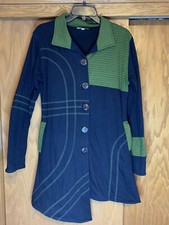 Yak N Yeti Black &  Green Long Sleeve Fleece Lined Sweater Unique Fun Medium