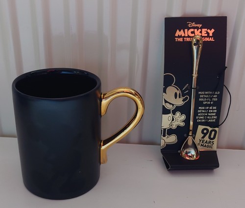 Mickey mouse true original - mickey,