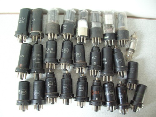 Lot anciennes lampes tsf - de,