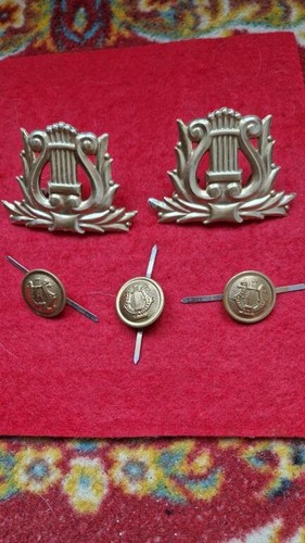 Lot insignes musique - insignes,