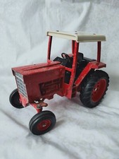 Jouet ancien tracteur vintage