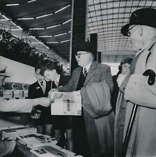 BRUXELLES 1958 - Expo Universelle Pavillon URSS Vente Revue "Spoutnik"- NV 1874