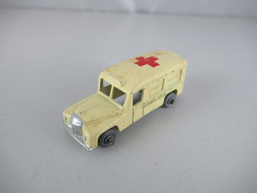 Matchbox lesney ambulance - 14,