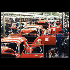 Photo A.002282 VW VOLKSWAGEN KAFER COCCINELLE BEETLE FACTORY 1973 ASSEMBLY LINE