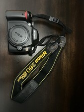 Nikon D60 Digital Camera with 18-55mm VR Lens 1600 Actuations Mint Condition