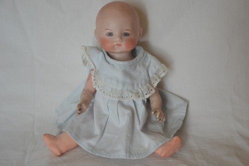 Poupée petit bébé armand - petit,