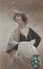 CP GOOD YEAR SMILING WOMAN FUR SLEEVE HAT - 66141