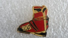 PIN S SKI NEIGE MONTAGNE  CHAUSSURE DE SKI AHS