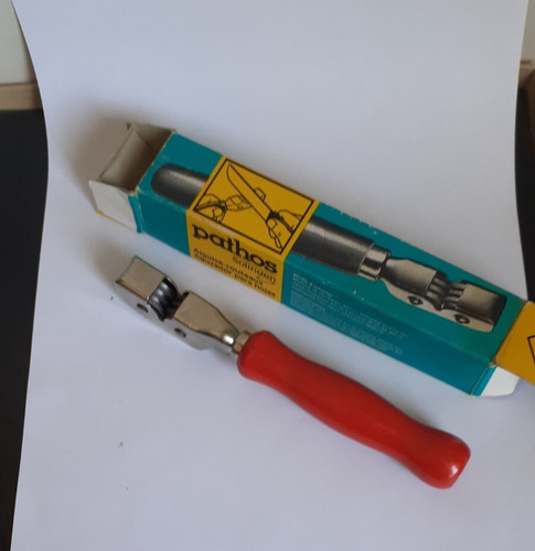 Ancien aiguise couteaux - ancien,,
