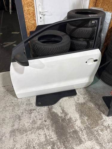 Porte avant gauche polo - gauche,
