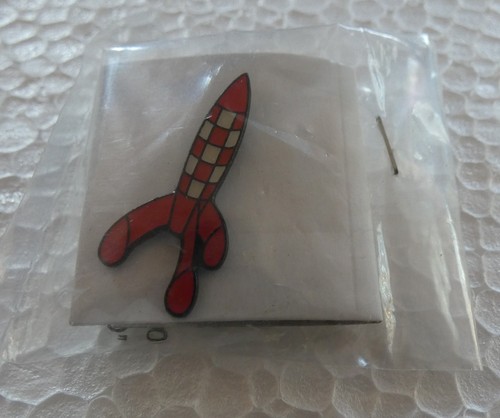 Pin tintin fusee on - fusee,