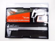 Pied à coulisse avec étuis