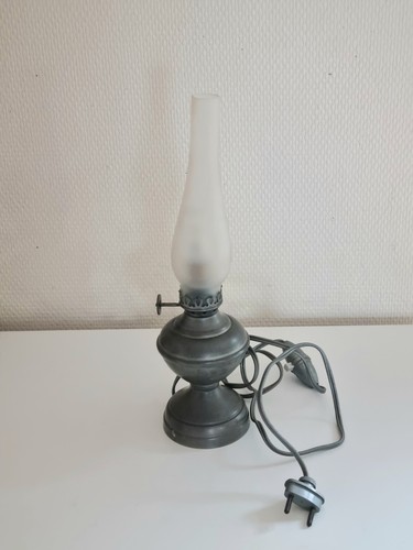 Electrifier style table lamp - electrifier,
