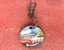 VW VOLKSWAGEN Wooden Keyring Key Door Ski Station PEYRAGUDES Pyrenees Keyring
