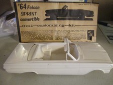 AMT 1/25 1964 Falcon Sprint Convertible. (BODY & Interrior TUB ONLY)