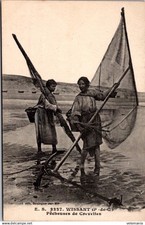 S22799 postcard 62 Wissant - shrimp fishermen
