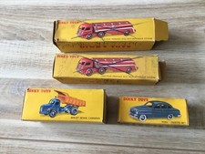 dinky toys , lot de boites vides anciennes.