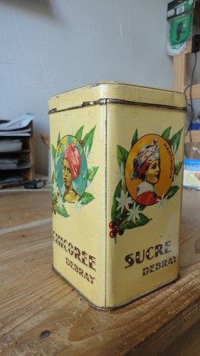 Boite tole fer - fer, ancienne