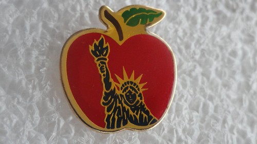 Apple the statue - apple,