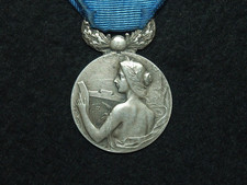 MEDAILLE DÉCORATION ARGENT FÉDÉR. des SOCIÉTÉS MUSICALES DE SEINE ET MARNE 1911
