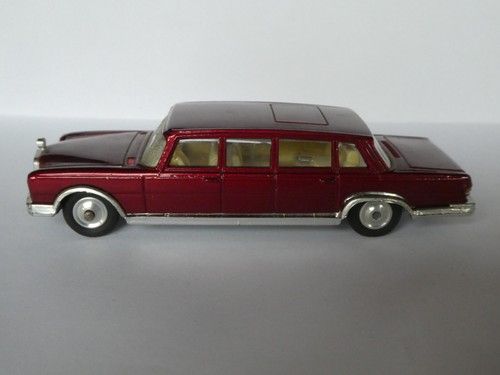 Corgi toys 247 mercedes - toys,