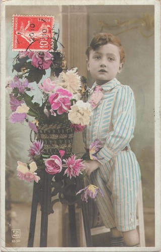 Enfant panier fleurs - cp,