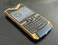 VERTU Constellation QUEST 18K