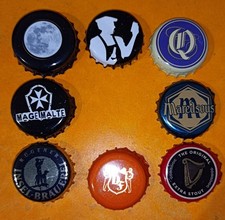 Q8) Un lot de 8 capsules de