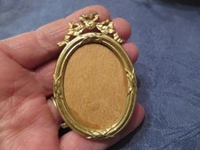 ancien cadre photo ovale en