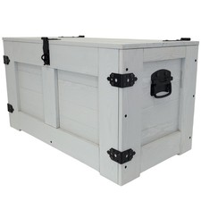 Grand coffre en bois gris avec