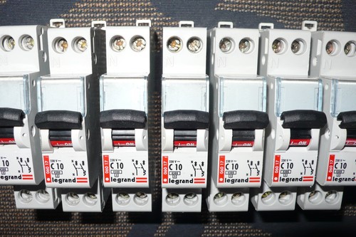 Disjoncteur modulaire 2poles - modulaire,