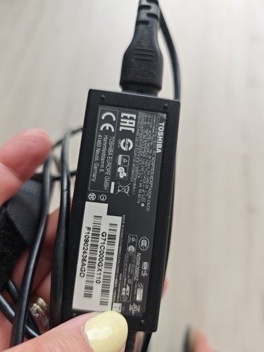 Toshiba 1450 5 - pa-1450-59, 3.5*1.35mm