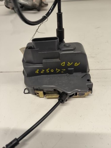 Serrure arriere droit renault - serrure,