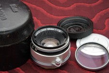 Canon Lens 35mm f1.8 LTM , caps, uv filter, leather case, very clean from France