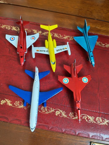 Lot avions miniatures - avions,