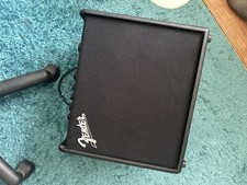 Fender Mustang LT25 +