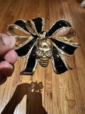 DSQUARED2 Skull Bow Brooch