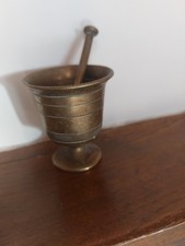 Mortier et pilon jaune