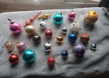 Lot 24 Boules de Noel + 1