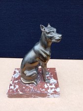 Ancienne Statue Doberman