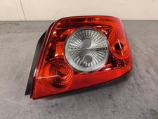 Feu arriere principal droit