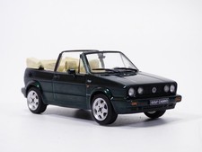 VOLKSWAGEN GOLF cabriolet vert