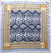 GUESS Beautiful Scarf Italy Multicolor Italy