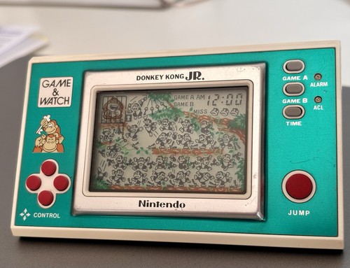 Nintendo game watch - game, &