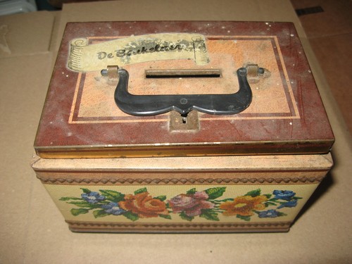 Ancienne boite tirelire - ancienne,