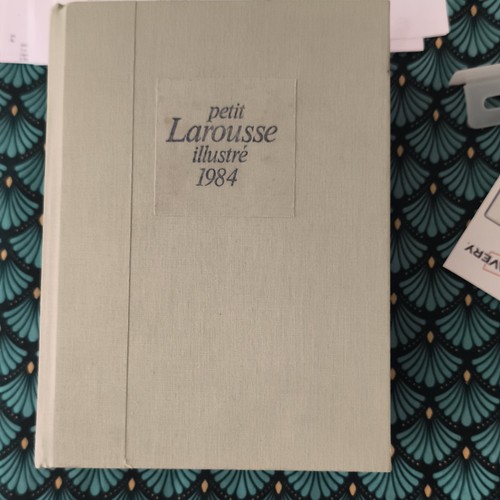 Librairie larousse petit - librairie,