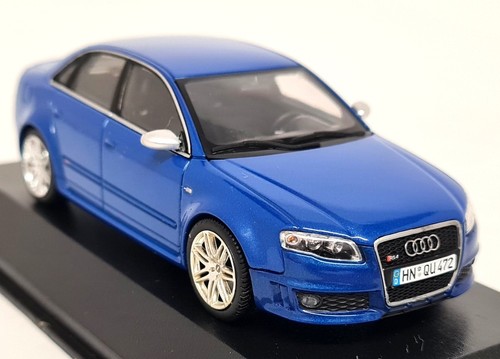 Minichamps audi rs4 b7 - minichamps,