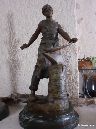 Statue bronze forgeron - statue,